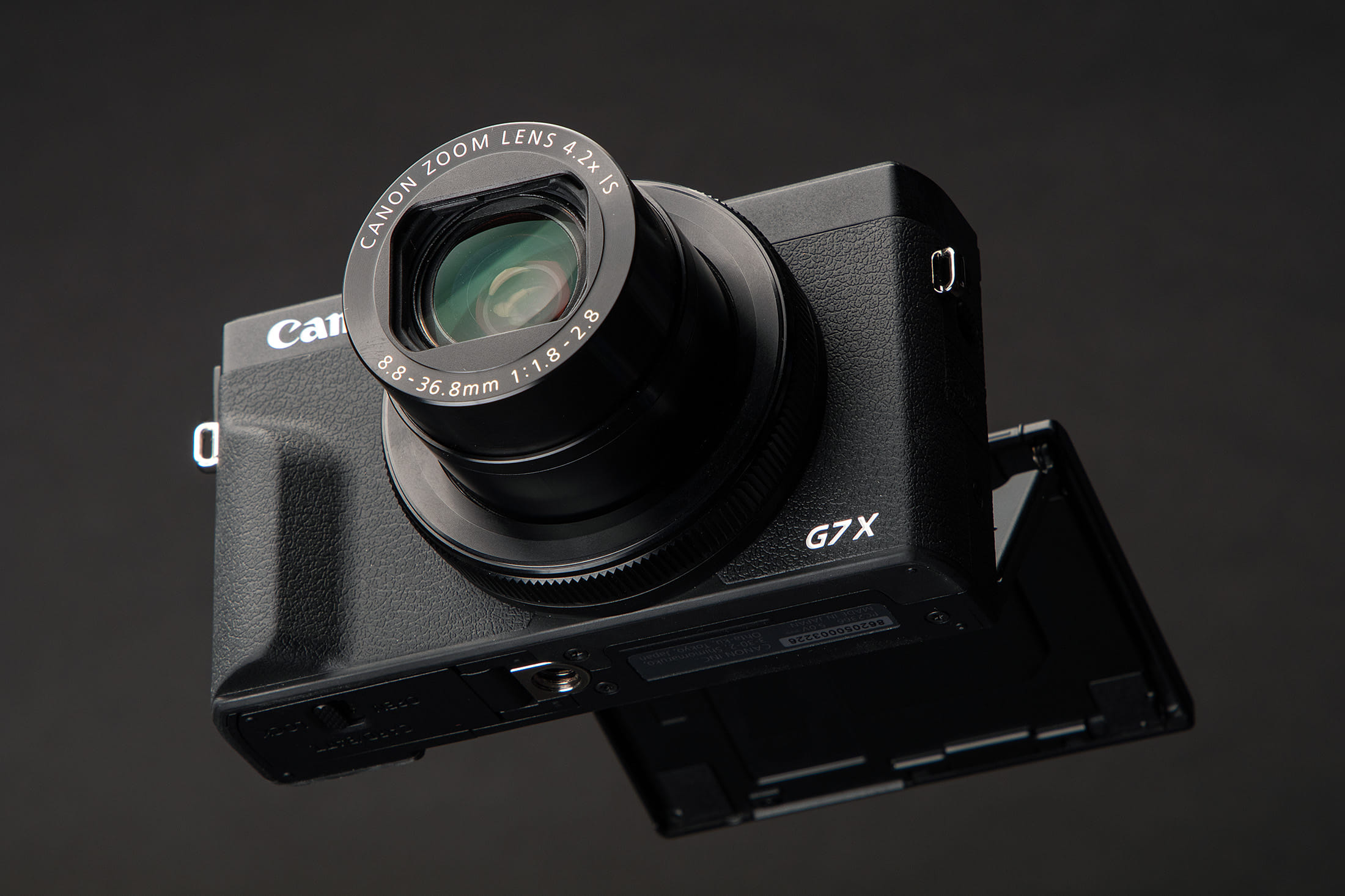 Best Compact Digital Camera For Beginners: Top Picks For 2024