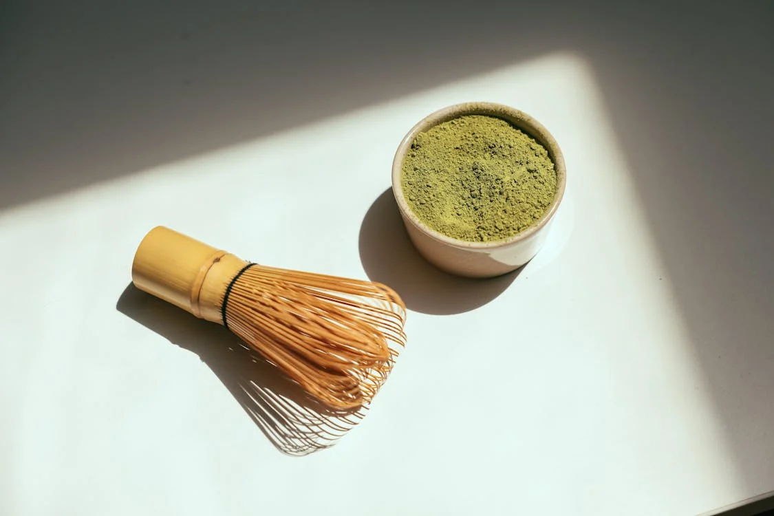 Why Are People In UK Investing In Kratom Powder Lately?