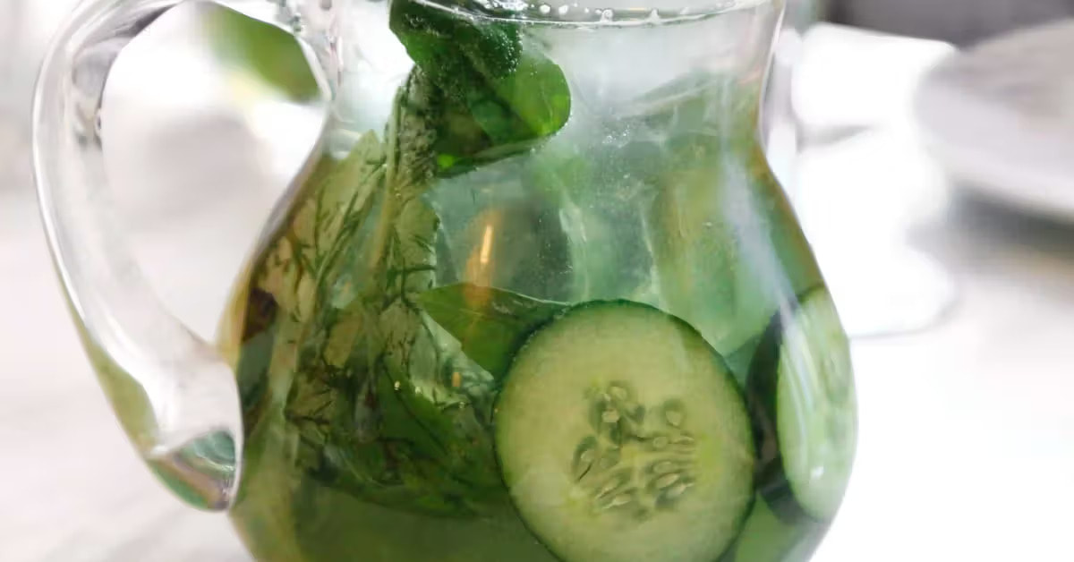 Top 8 Cucumber Water Benefits For Wellness & Hydration