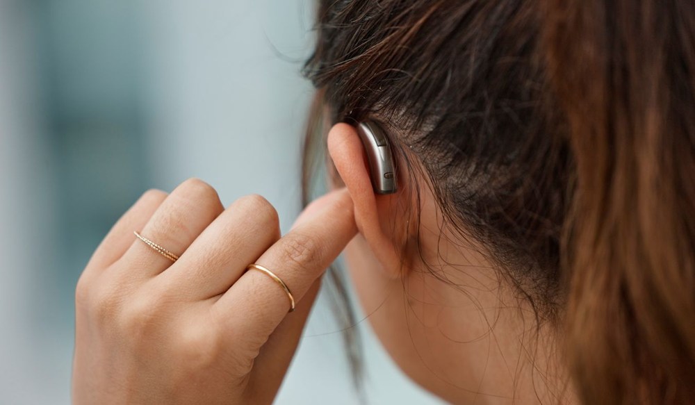 How Hearing Aid Stores Provide Personalized Support