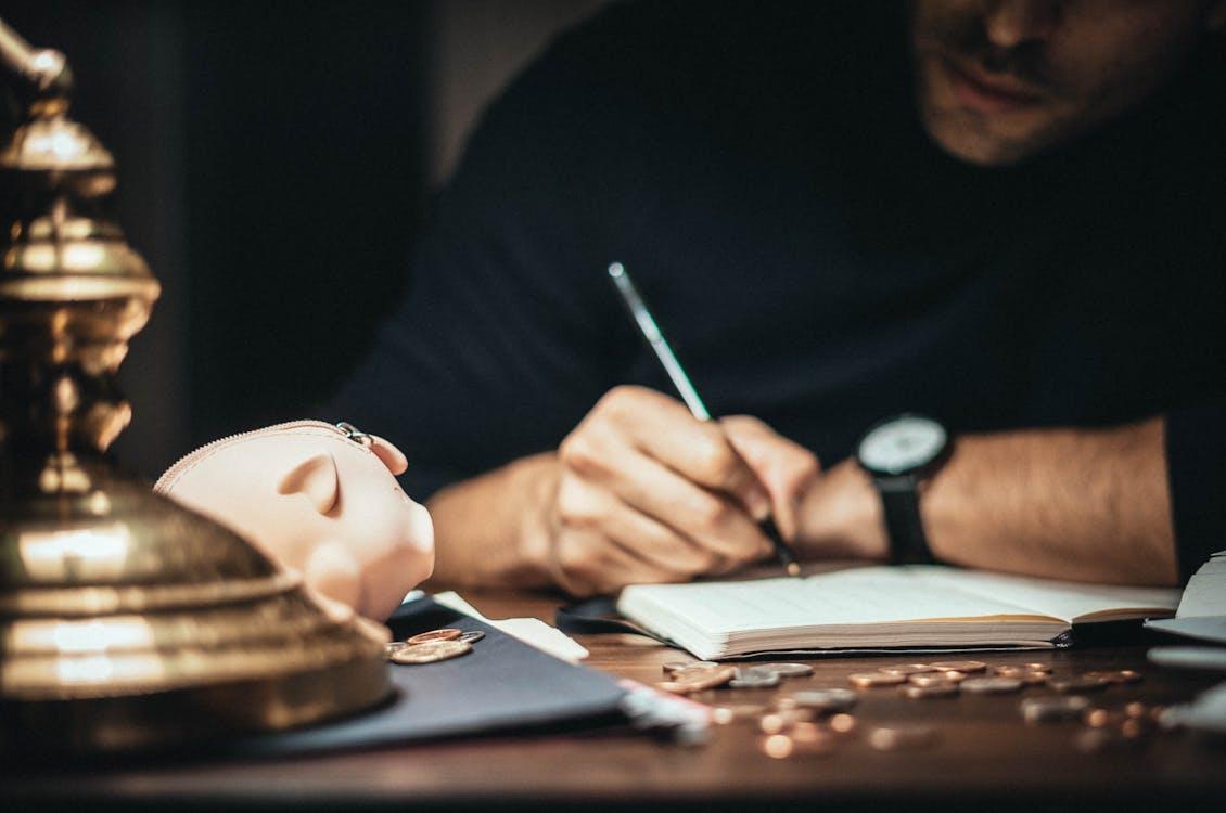 Emergency Savings Made Easy: Start Small, Dream Big