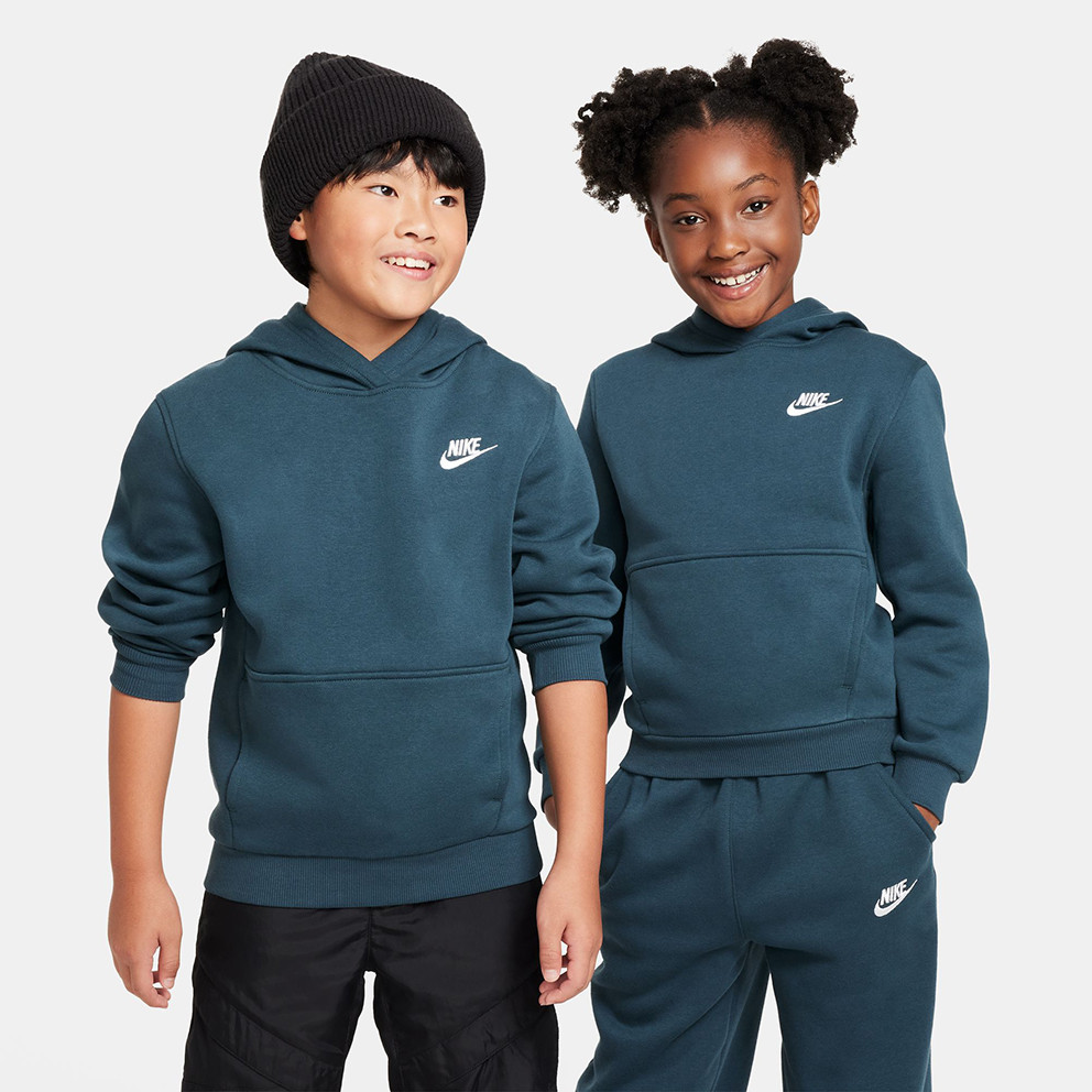 The Ultimate Combination Of Comfort And Style: Nike Socks And Men’s Hoodies