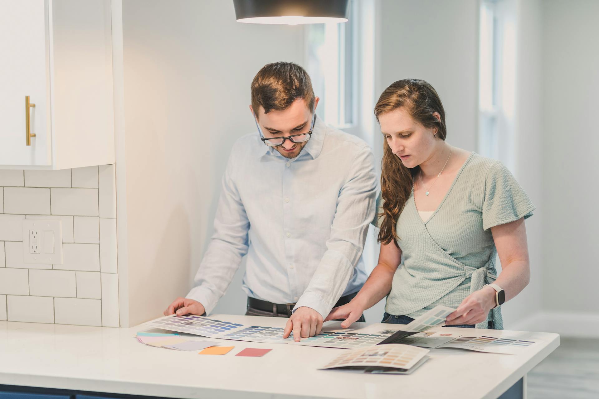Building A Strong Brand Identity Through Consistent Print And Digital Marketing
