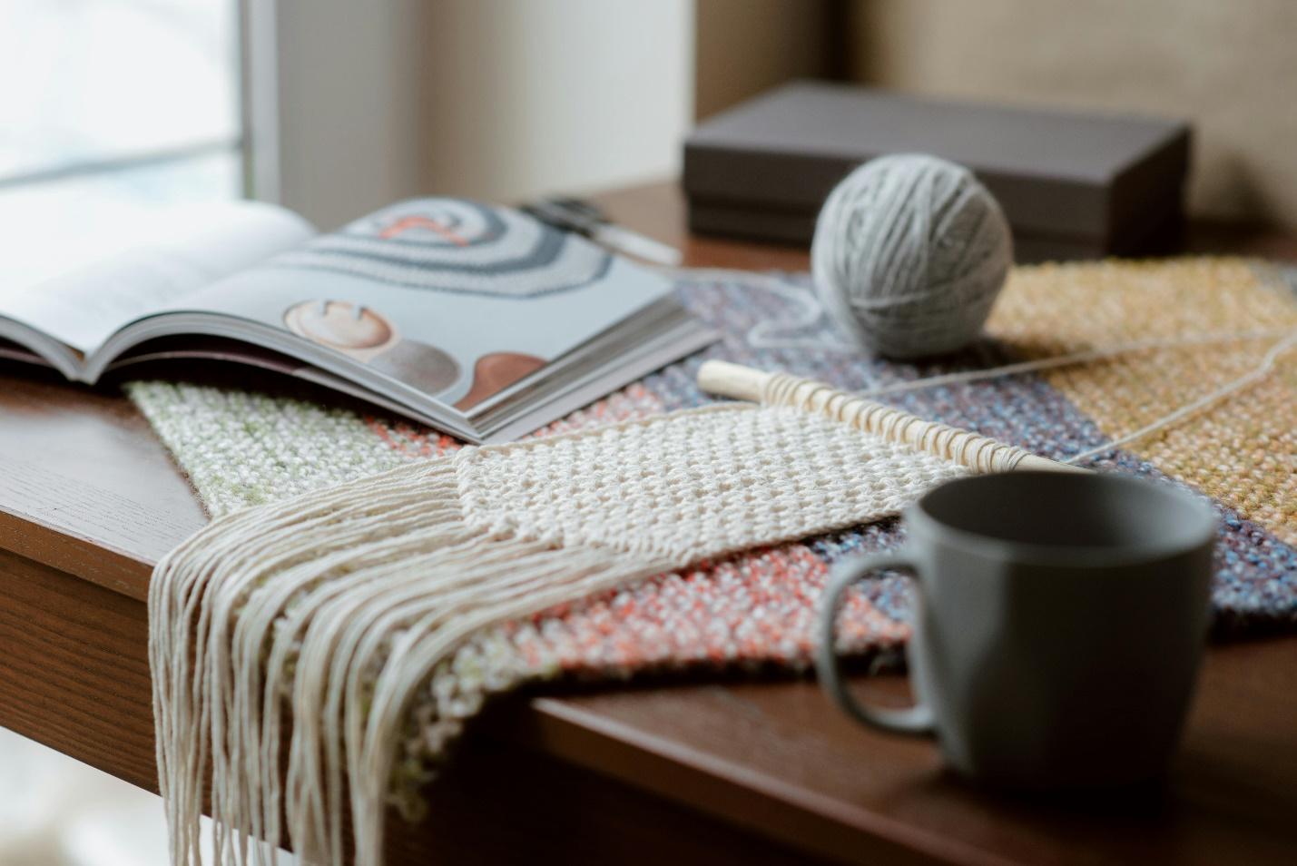 Knitted Table Runners For Trendy Homes In 2025
