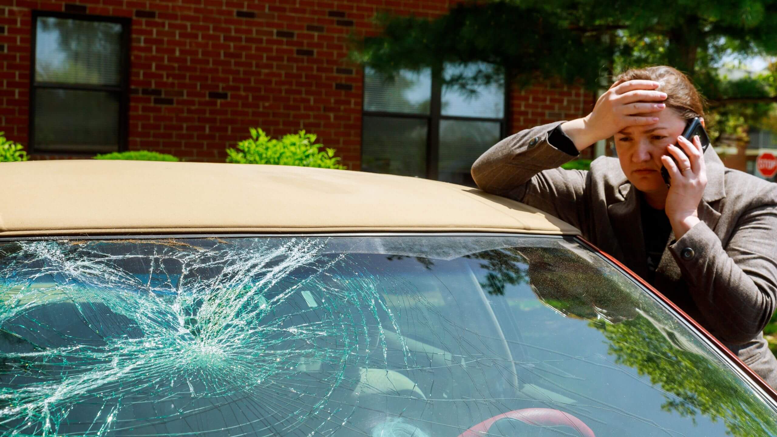 What Affects The Cost Of Windshield Replacement? A Quick Look