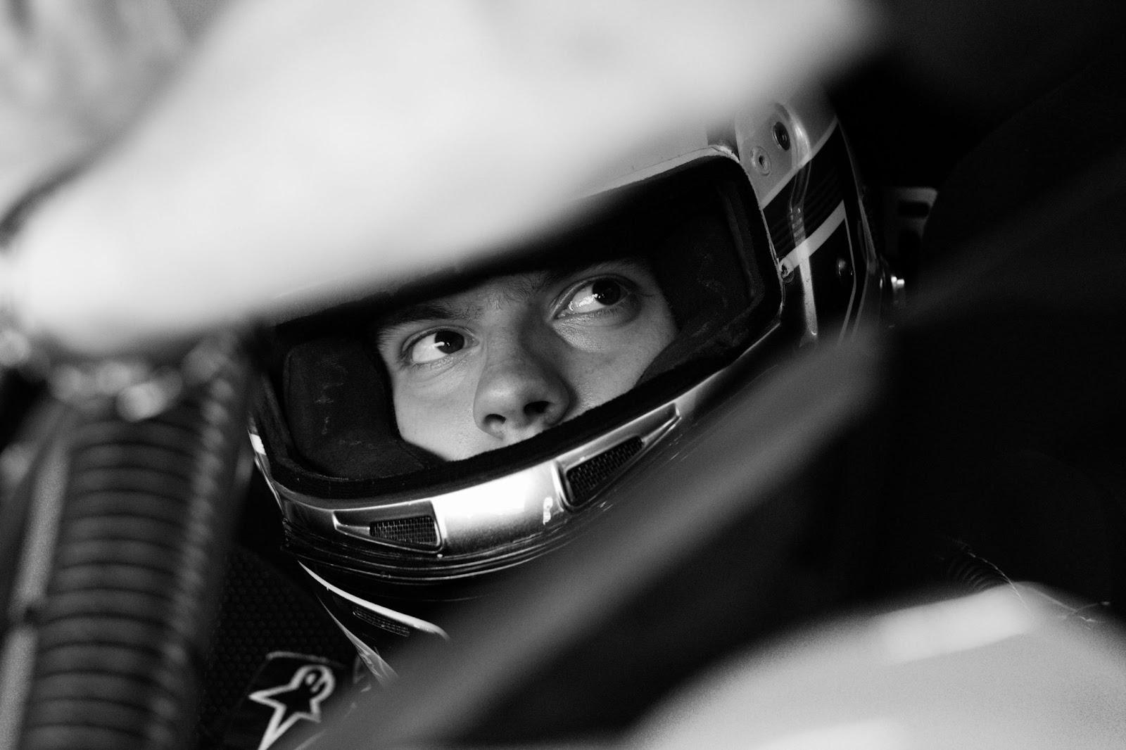 Auto Racing Helmets: Safety Meets Fitness & Tech