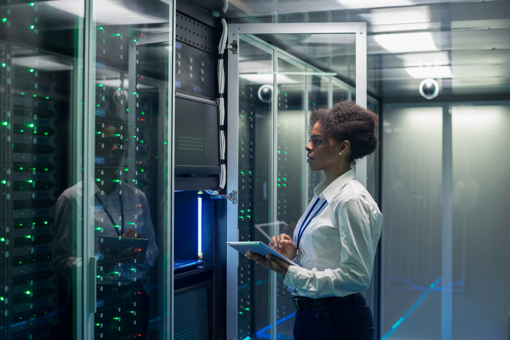 Why Choose Dedicated Server Colocation Over Traditional Hosting?