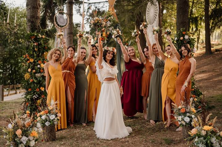 The Ultimate Guide To Fall Bridesmaid Dress Colors And Styling Tips