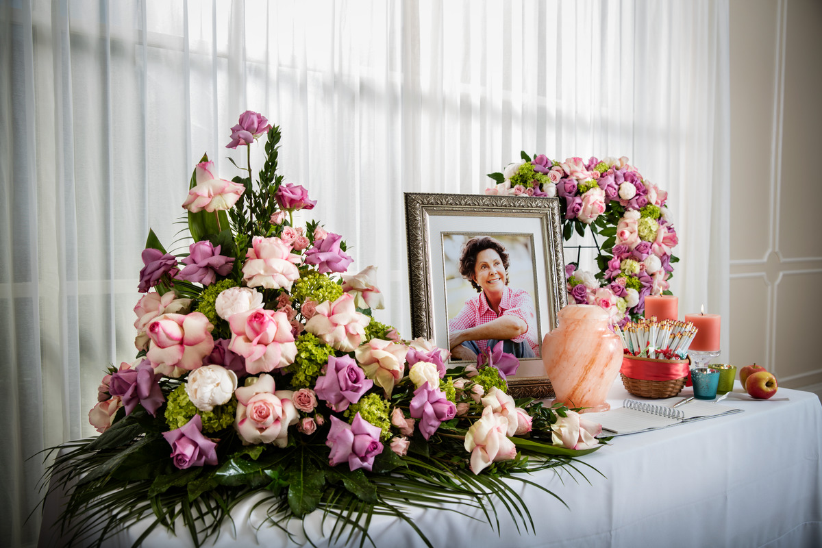 Ways To Honor Memories With Dignity And Respect