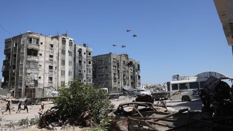 Israel Greenlights Gaza City Offensive, Calls Up 60,000 Reservists
