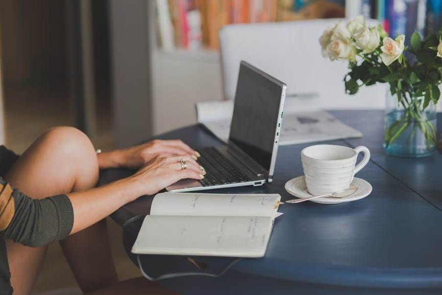 How To Effectively Manage Remote Freelance Teams