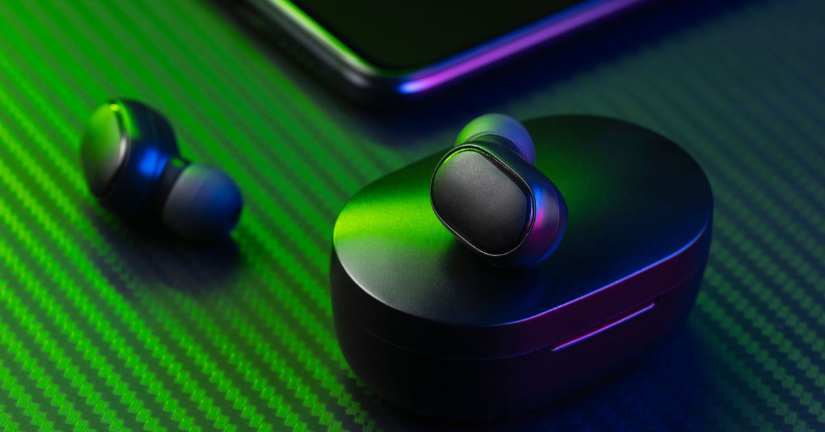 Say Goodbye To Language Barriers With Translating Earbuds