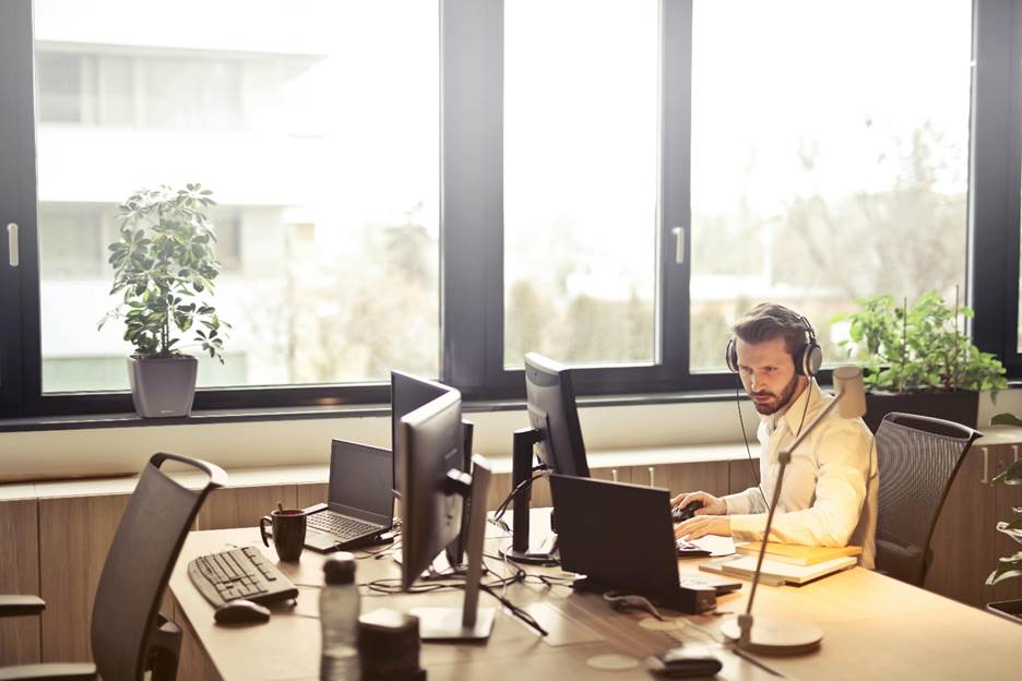How Can Your Business Use An Automated Texting Service