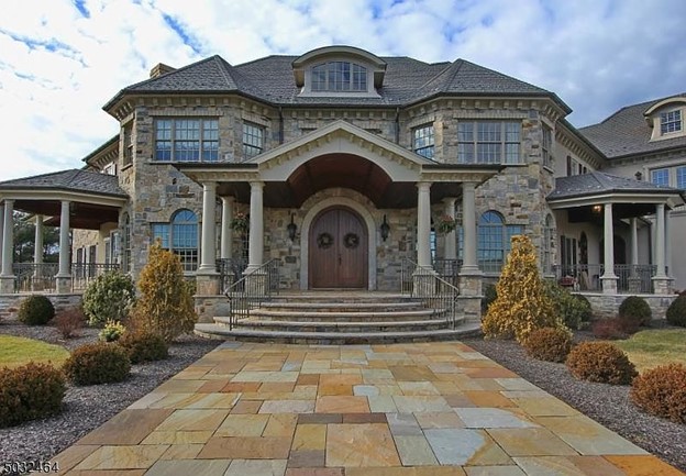 Delightful Dwellings And Distinguished Districts: Decoding The Demand For Dream Homes In Hillsboroug