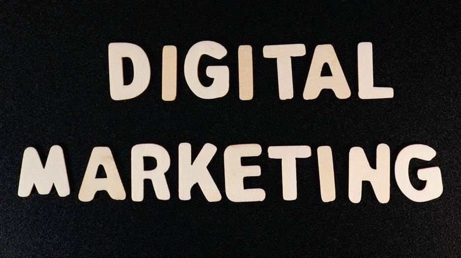 Why Small Market Brands Often Beat Global Giants At Social Media Engagement