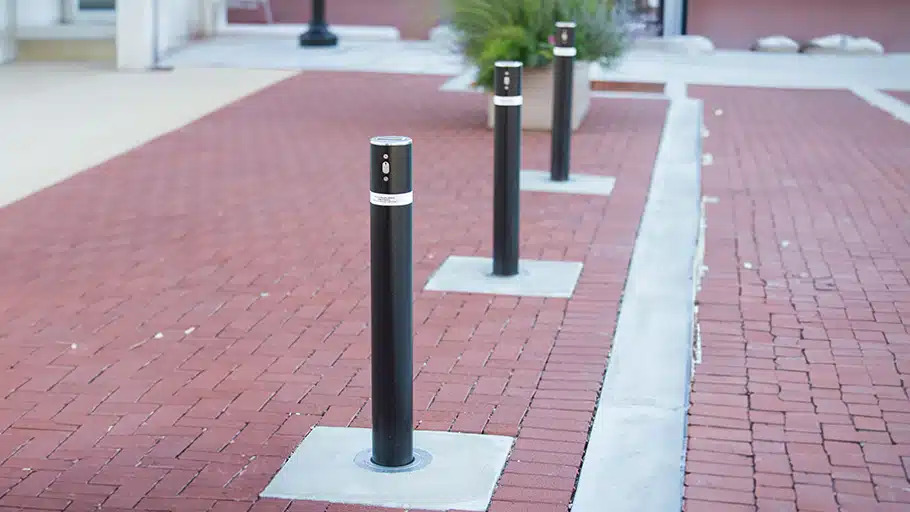Temporary Closure, Permanent Control — How Removable Bollards Solve Daily Site Access Problems