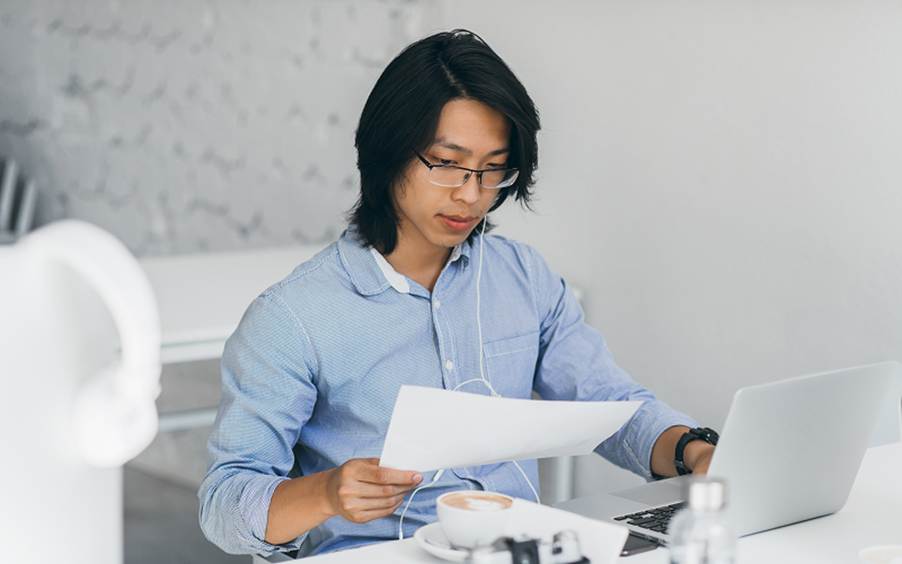 7 Things To Check Before Taking A Monthly Loan From A Moneylender