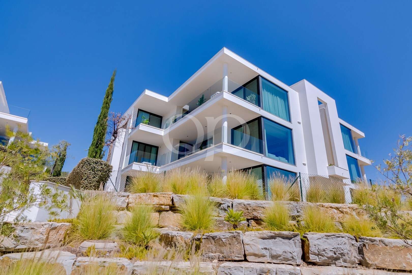 Tavira Apartments For Sale: A Buyer's Overview